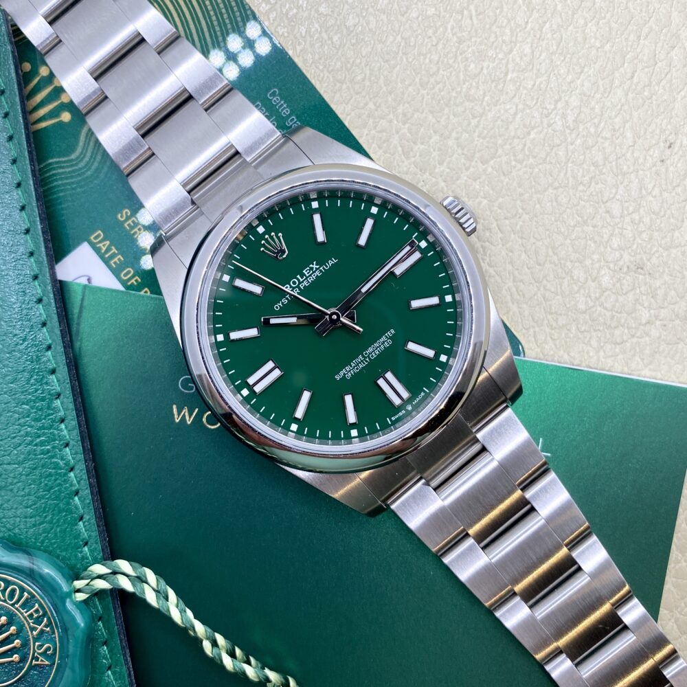 Rolex Oyster 41 Green 124300 (2022)